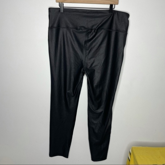 Mono B Shiny Black Retile Texture Legging 3XL - Picture 4 of 8